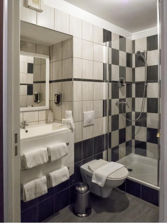 เรซิเดนซ์ โฮเต็ล เล ดึก เด เชอโวร์ Aparthotel เฌอวัวร์ส ภายนอก รูปภาพ